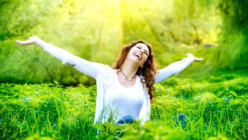 گل بریزد به وقت سیرابی؟