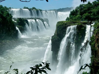 آبشار ایگوازو مرز برزیل و آرژانتین