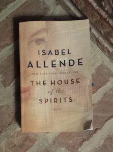 نگاهی به رمان خانۀ ارواح اثر ایزابل آلنده