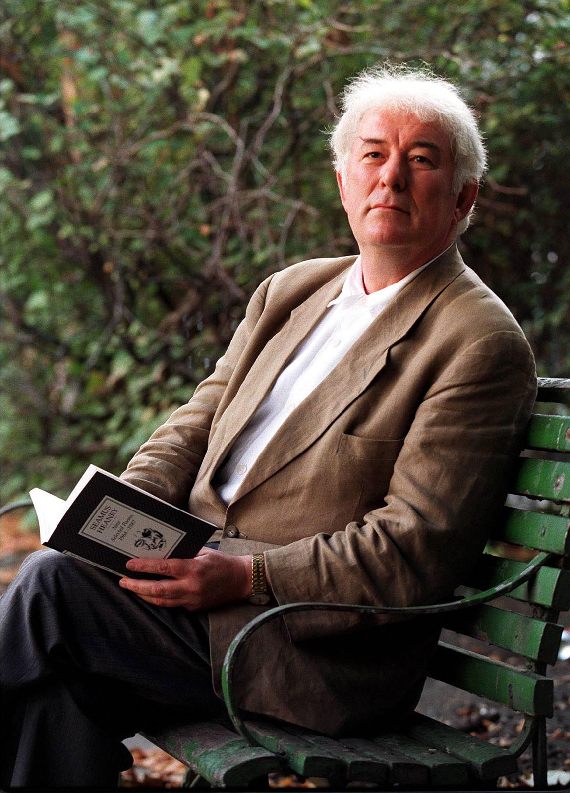 آشنایی با زندگی و آثار شیموس هینی برندۀ نوبل 1995