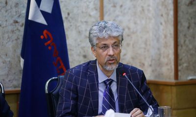 دکتر محمد دهقانی و کامیار عابدی: بررسی رویکرد حافظ و سعدی در مواجهه با قدرت