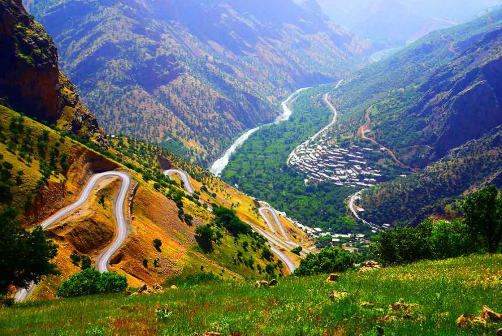 «طبیعت کردستان» شعر و صدا: آیدا گلنسایی