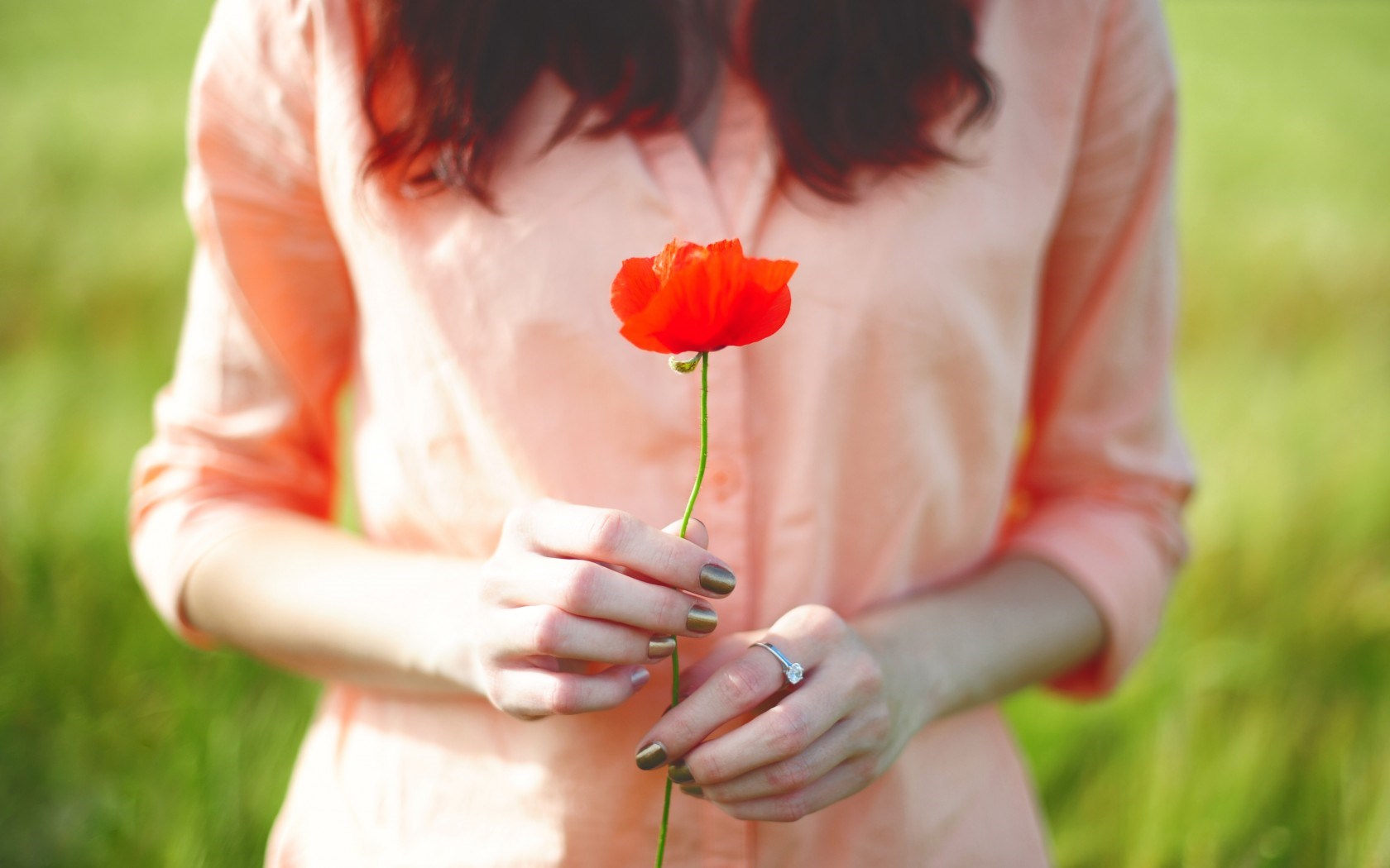 ترانۀ زیبای «به من فکر کن» با صدایِ داریوش