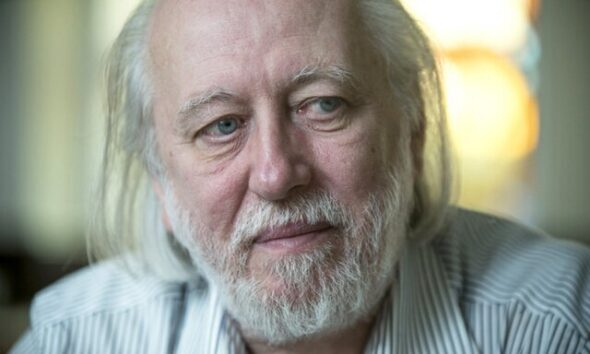 لاسلو کراسناهورکایی، استاد معاصر مجارستانیِ آخرالزمان، برندۀ نوبل 2025